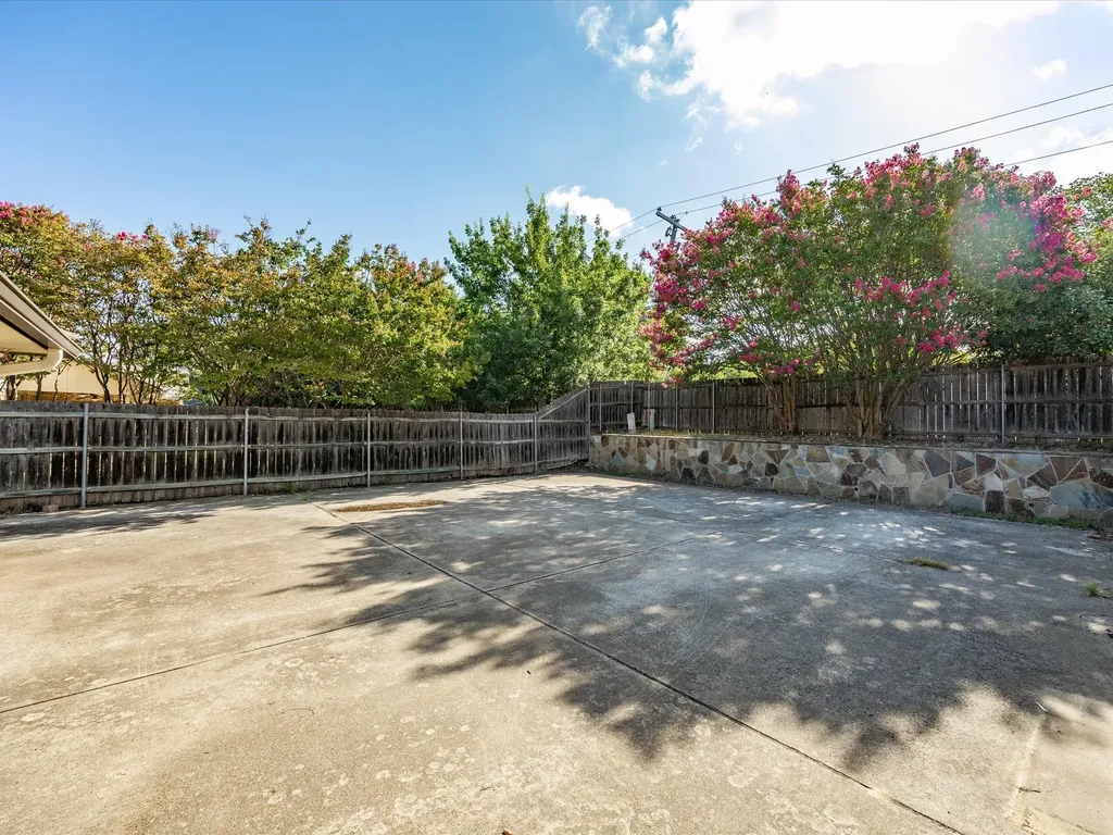 3717 Myrtle Springs Road Benbrook TX 76116