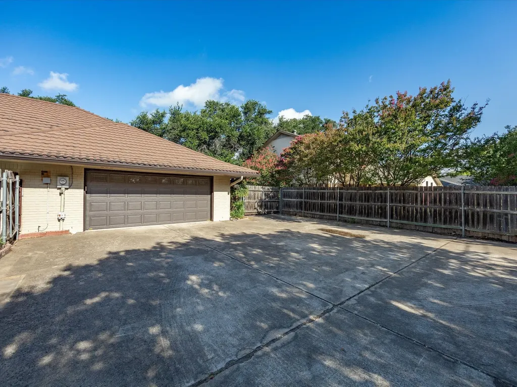 3717 Myrtle Springs Road Benbrook TX 76116