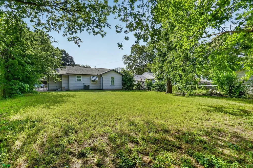 5016 Marks Place Fort Worth TX 76116