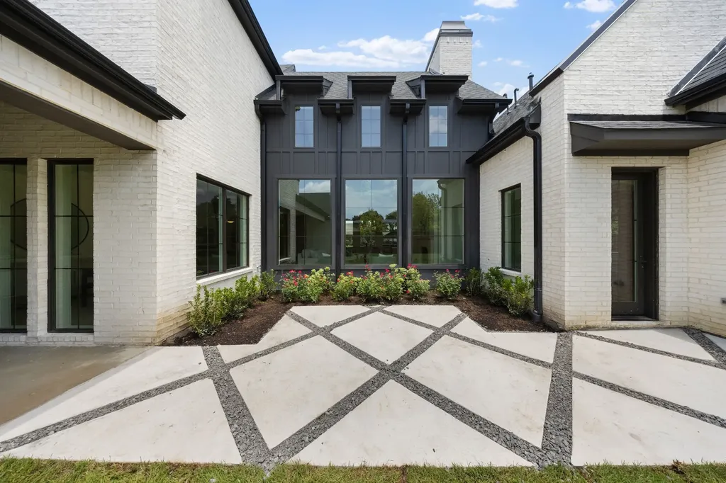 6930 Pemberton Drive Dallas TX 75230
