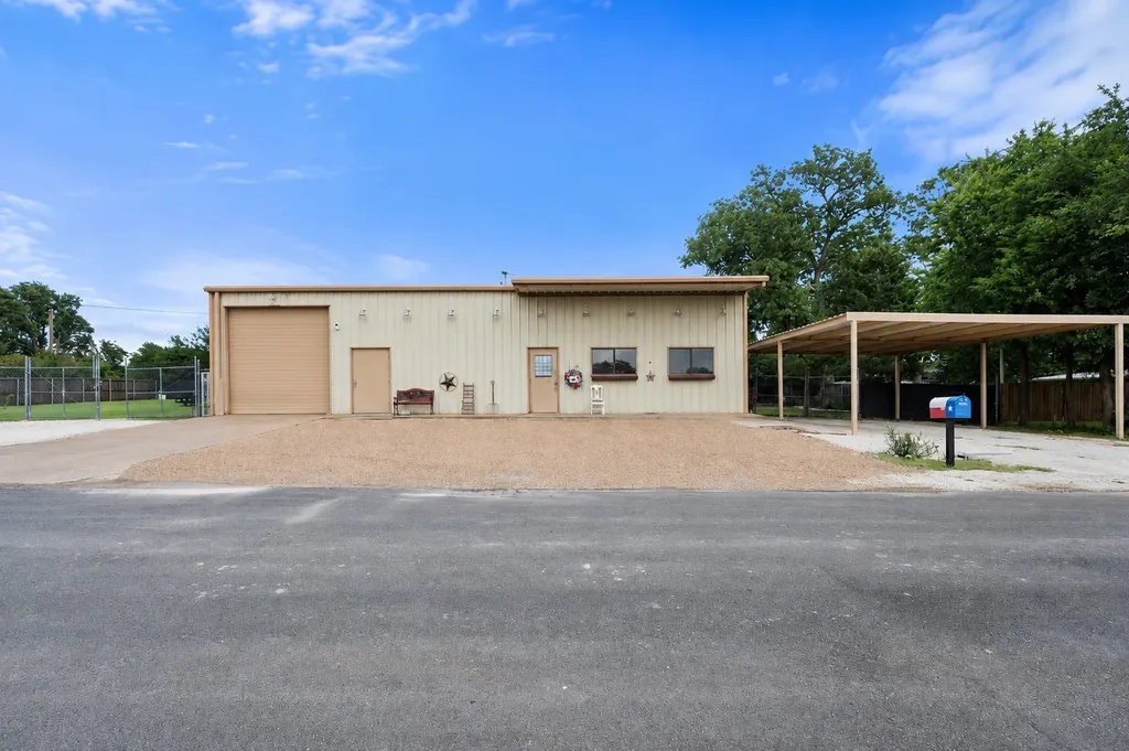 112 Love Street Fairfield TX 75840