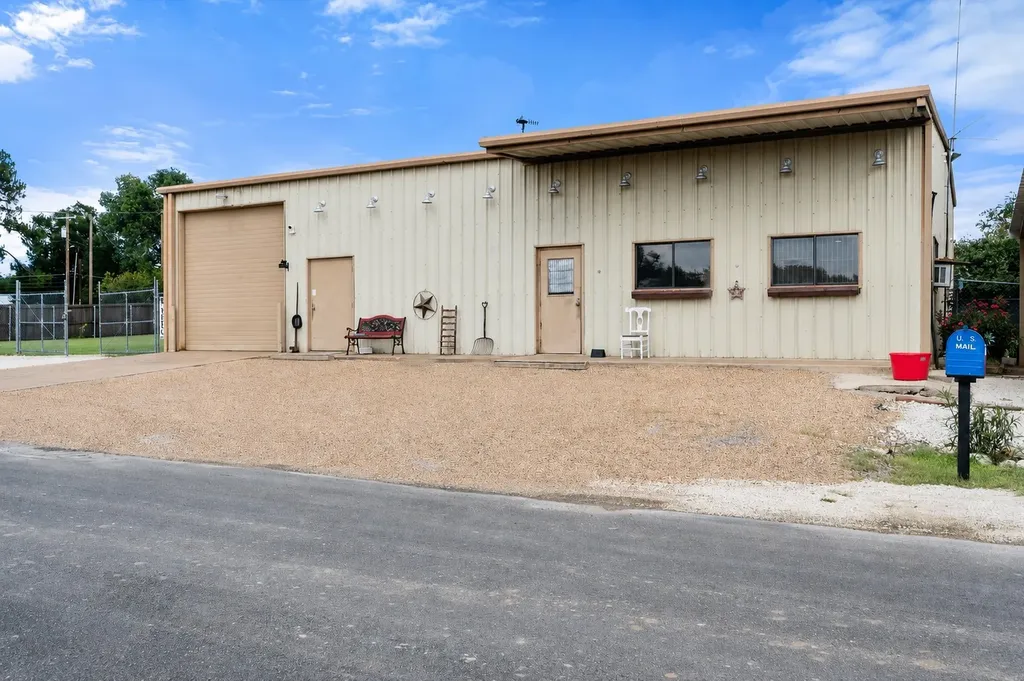 112 Love Street Fairfield TX 75840