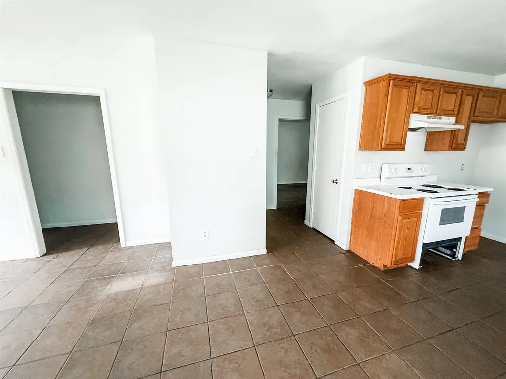 816 N Throckmorton Street Sherman TX 75090