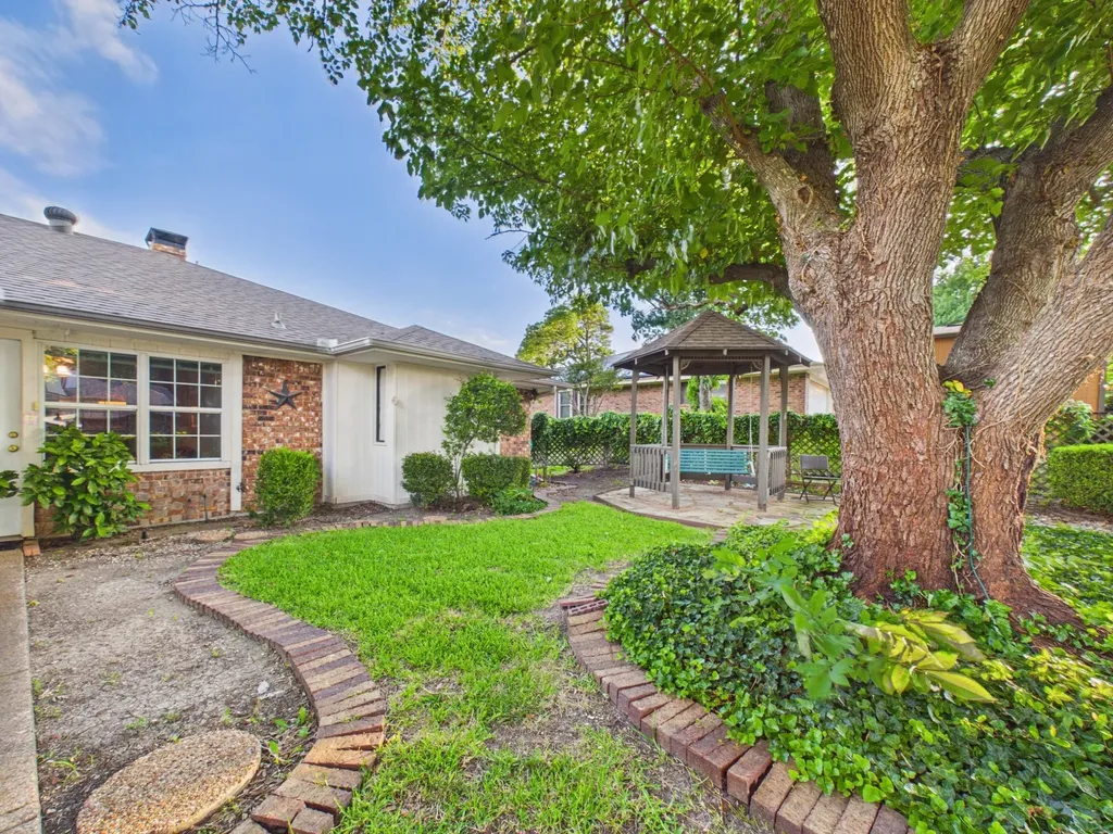 537 Sapling Way Desoto TX 75115