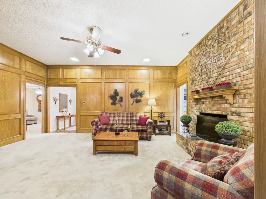 537 Sapling Way Desoto TX 75115