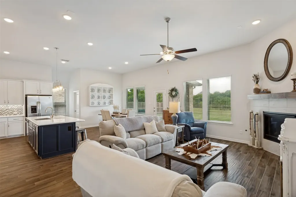 6413 Dolan Falls Drive Argyle TX 76226