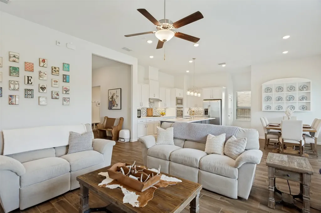 6413 Dolan Falls Drive Argyle TX 76226
