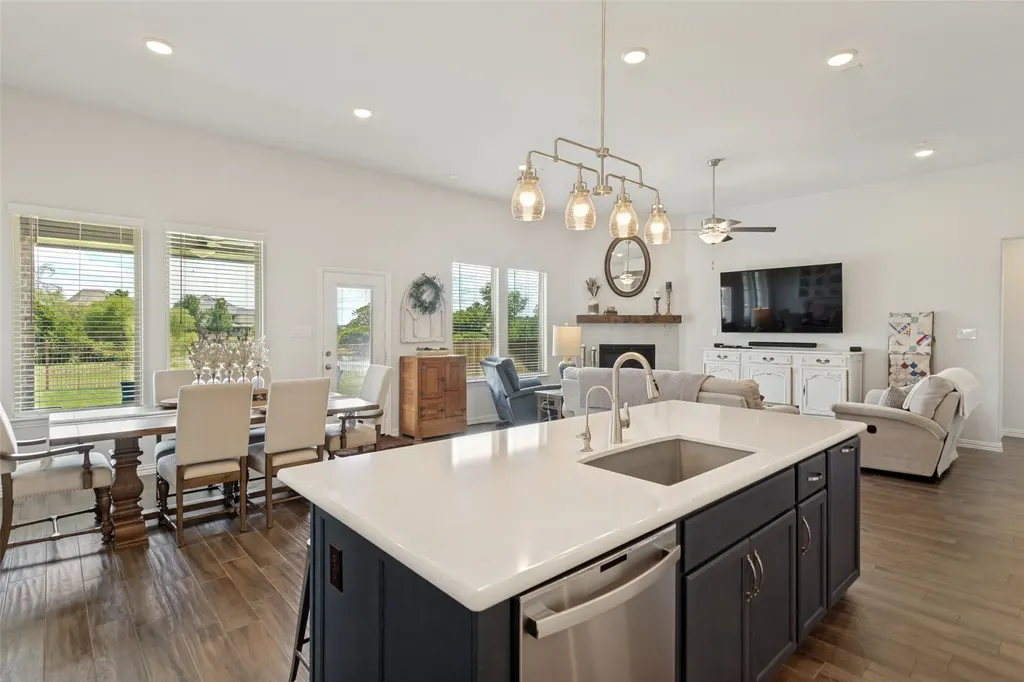 6413 Dolan Falls Drive Argyle TX 76226