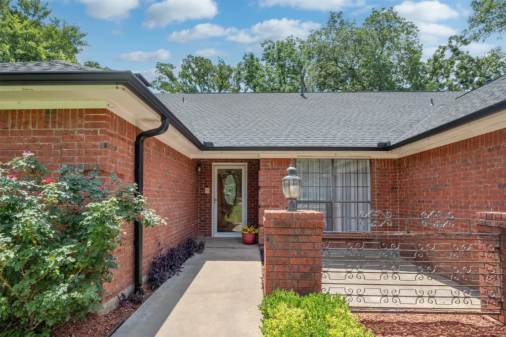 49 Sunset Boulevard Malakoff TX 75148