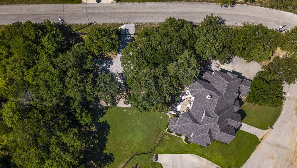 100 Manders Court Runaway Bay TX 76426