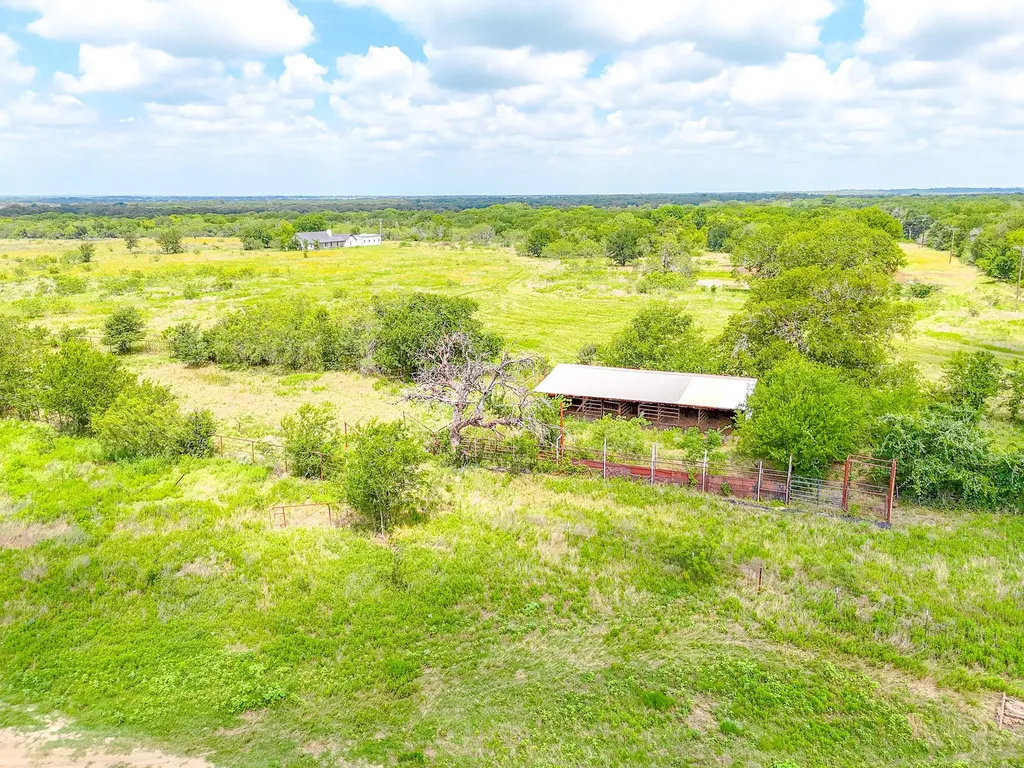6222 SW County Road 0050 Corsicana TX 75110