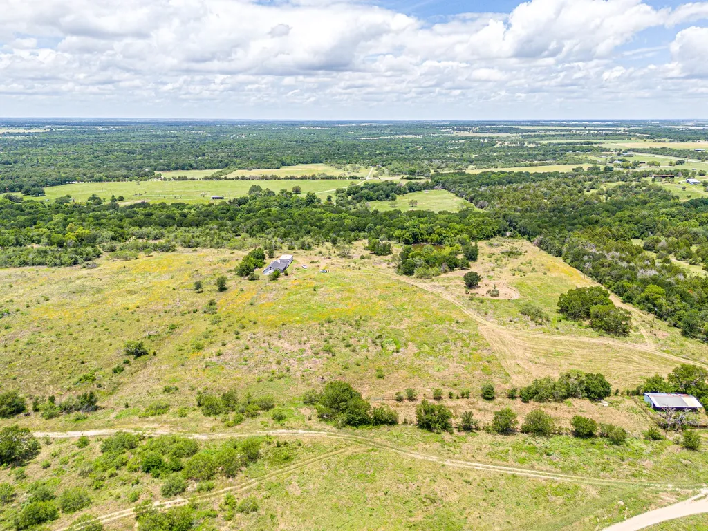 6222 SW County Road 0050 Corsicana TX 75110