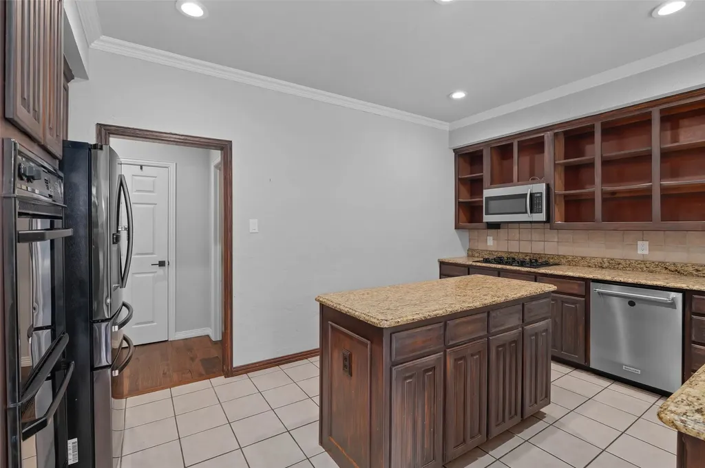 1610 Fairway Drive Corinth TX 76210