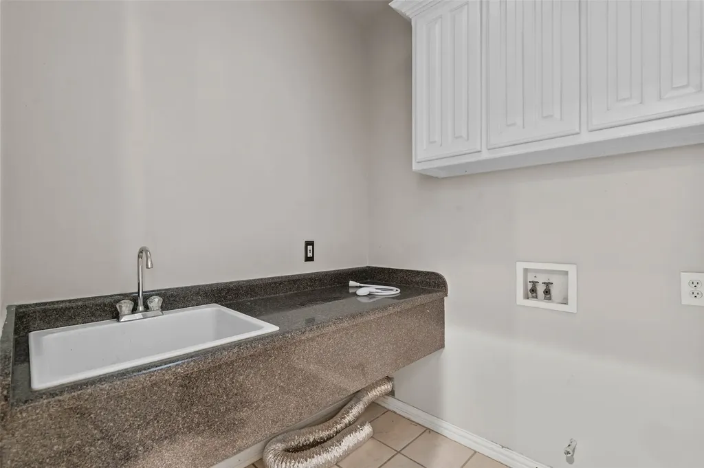 1610 Fairway Drive Corinth TX 76210