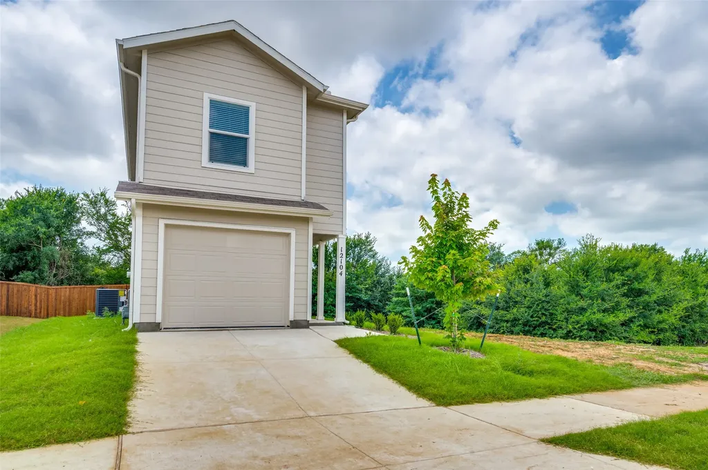 12104 Steeplechase Drive Providence Village TX 76227