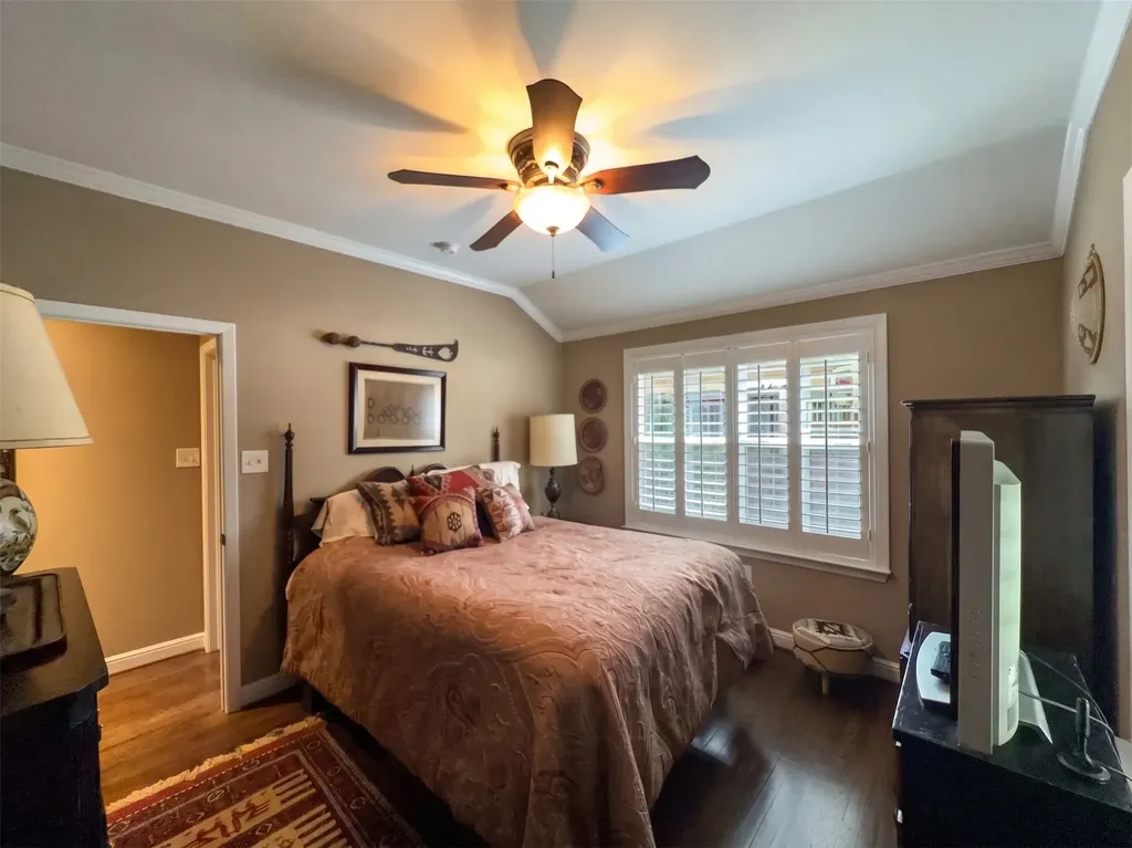 622 Ridgecrest Drive Irving TX 75060