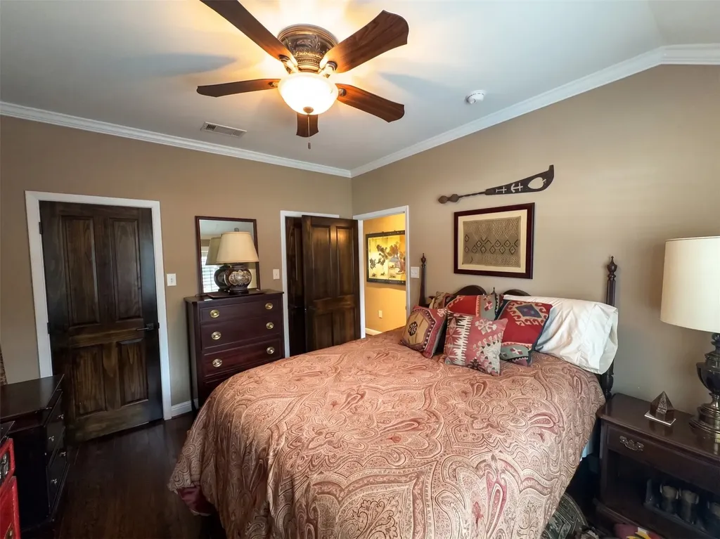 622 Ridgecrest Drive Irving TX 75060