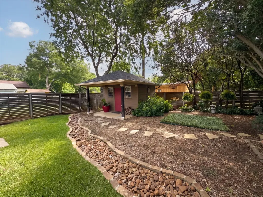 622 Ridgecrest Drive Irving TX 75060