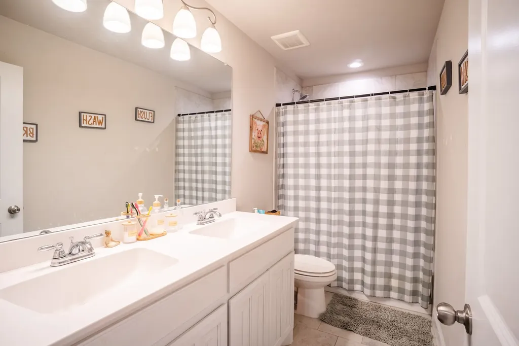206 Hubbard Street Hillsboro TX 76645