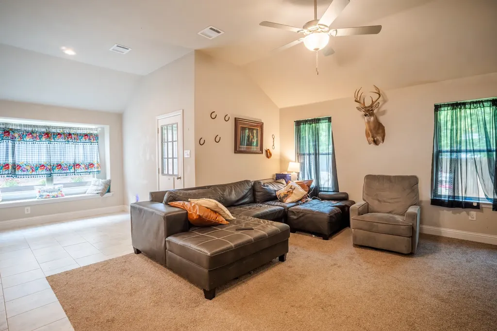 206 Hubbard Street Hillsboro TX 76645