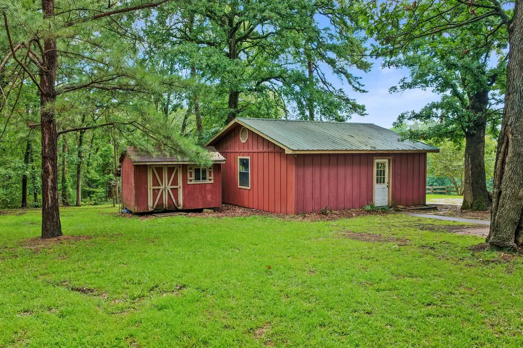 8659 Farm Road 115 Scroggins TX 75480