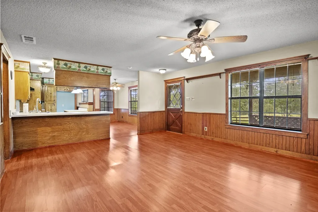 8659 Farm Road 115 Scroggins TX 75480