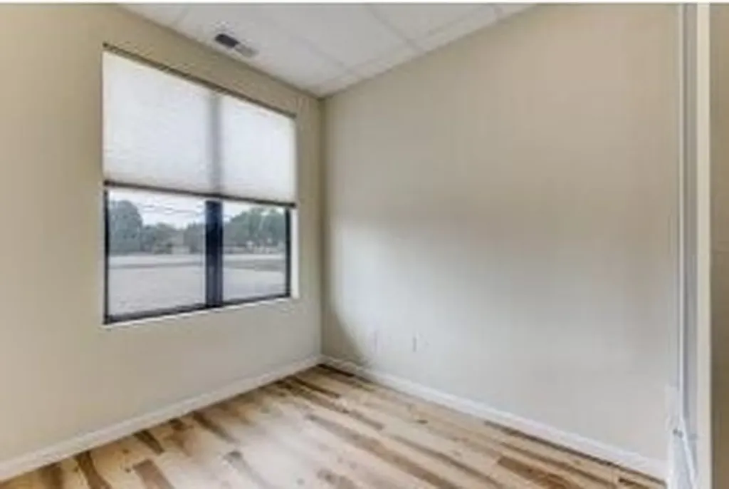 202 W Jefferson Street Palmer TX 75152