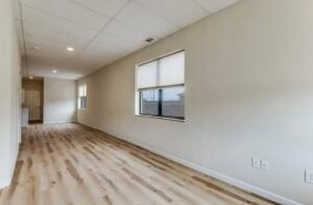 202 W Jefferson Street Palmer TX 75152