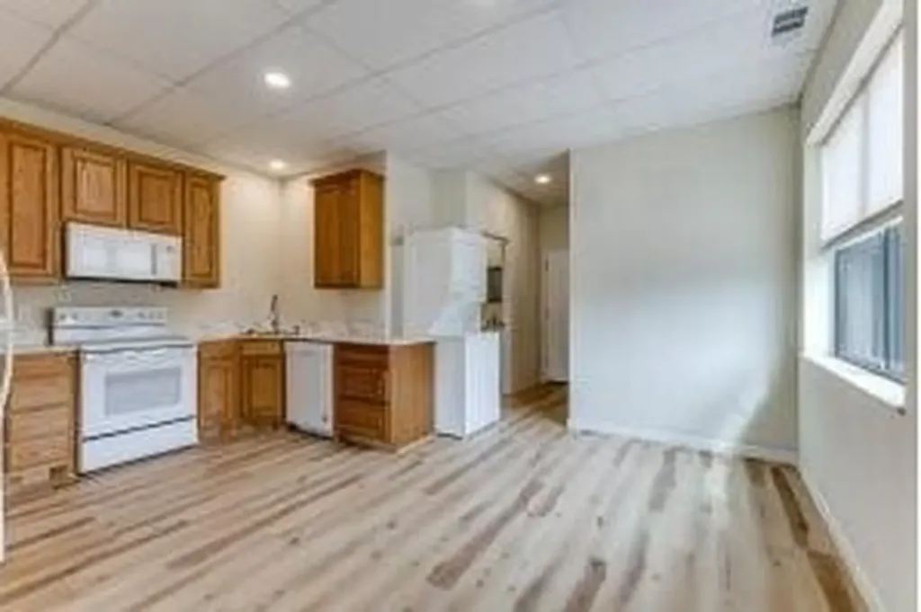 202 W Jefferson Street Palmer TX 75152