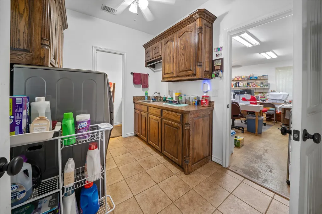 14226 County Road 434 Lindale TX 75771