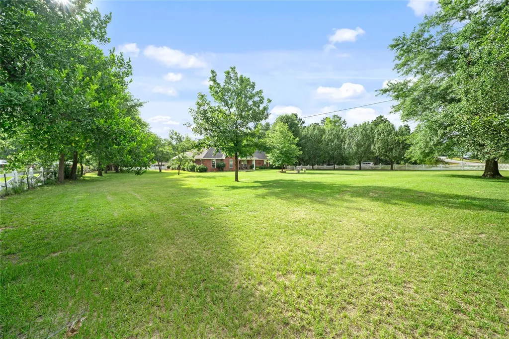 14226 County Road 434 Lindale TX 75771