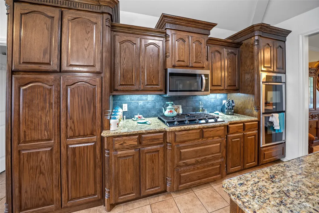 14226 County Road 434 Lindale TX 75771