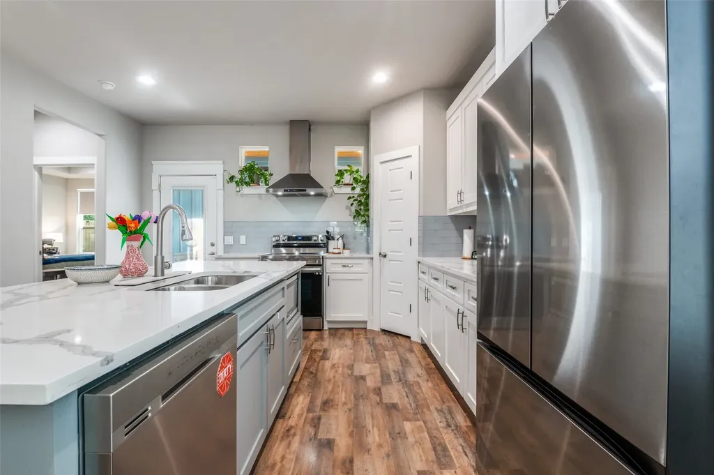 2123 Ramsey Avenue Dallas TX 75216