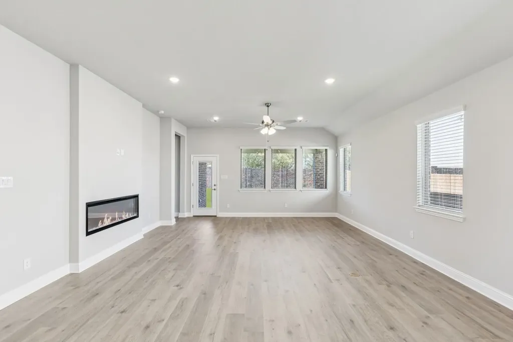 3808 Summerfield Drive Heartland TX 75126