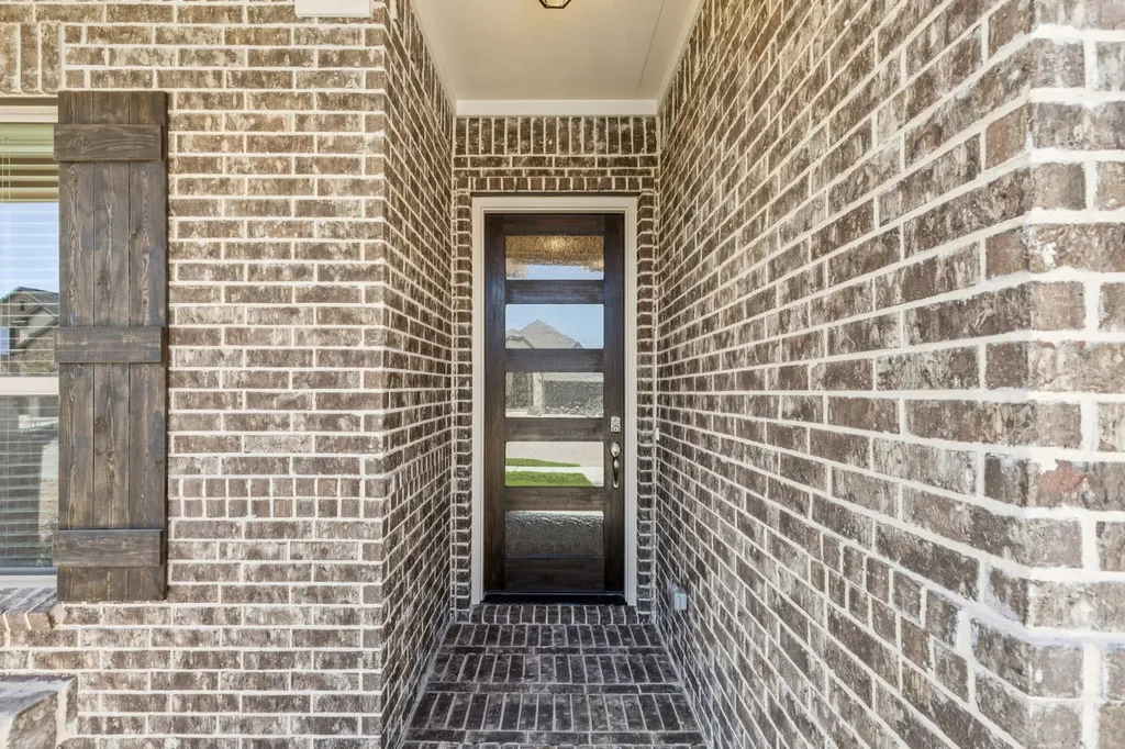 3808 Summerfield Drive Heartland TX 75126