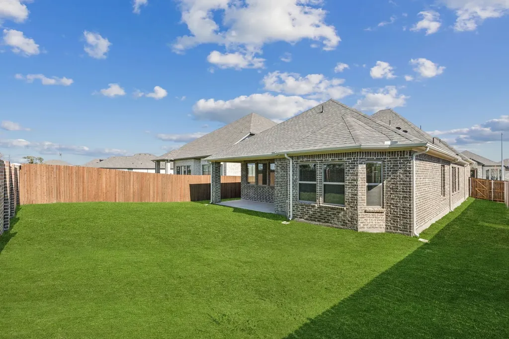3808 Summerfield Drive Heartland TX 75126