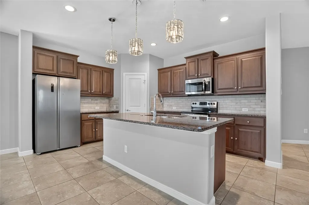 2529 Lavender Lane Glenn Heights TX 75154