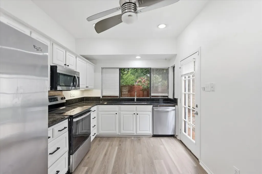 607 Mission Circle Irving TX 75063