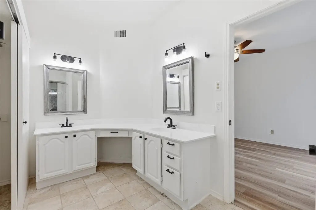 607 Mission Circle Irving TX 75063