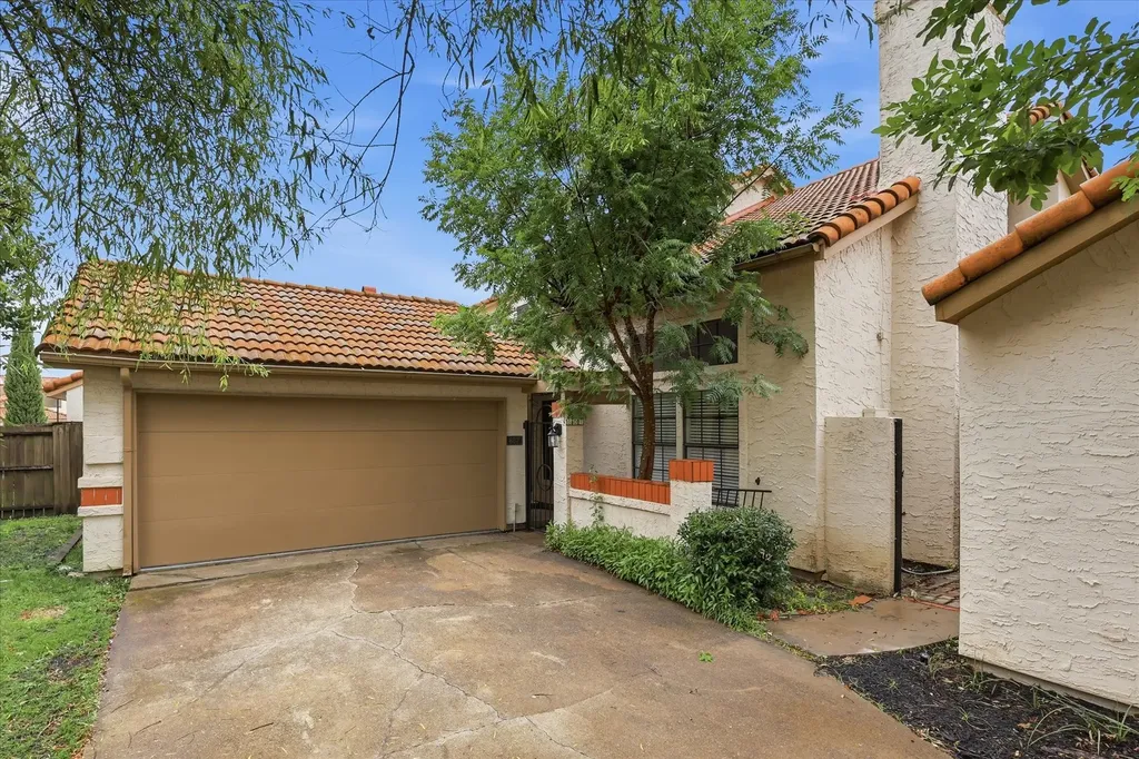 607 Mission Circle Irving TX 75063