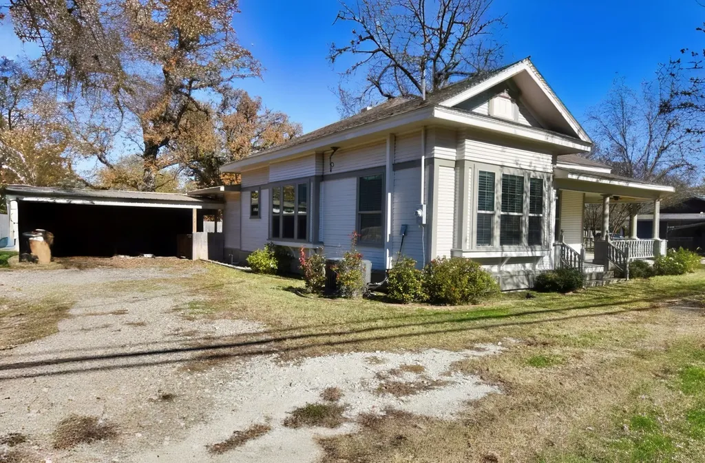 269 E Holley Street Alba TX 75410