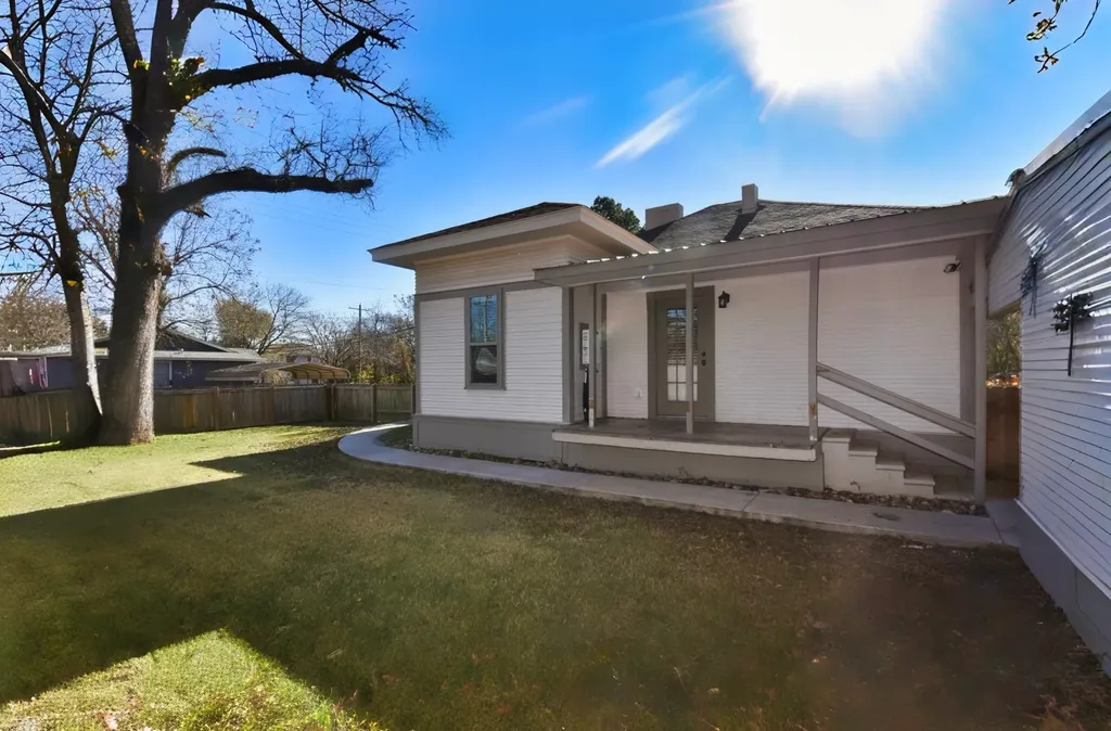 269 E Holley Street Alba TX 75410