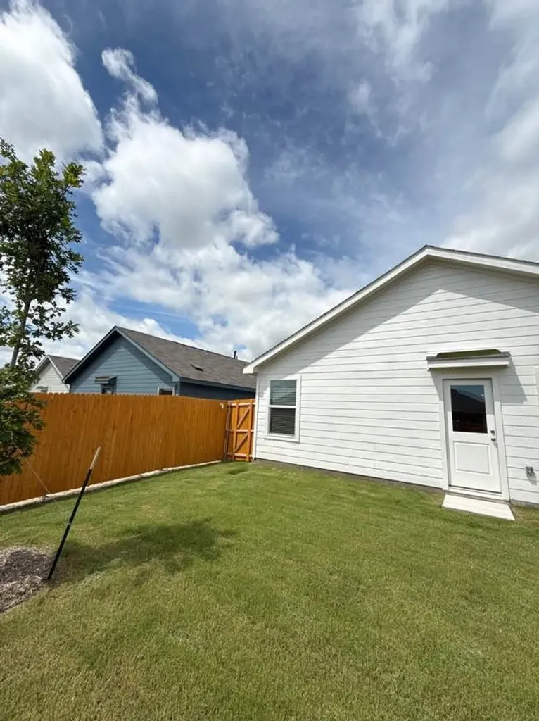3911 Ontario Way Sherman TX 75090