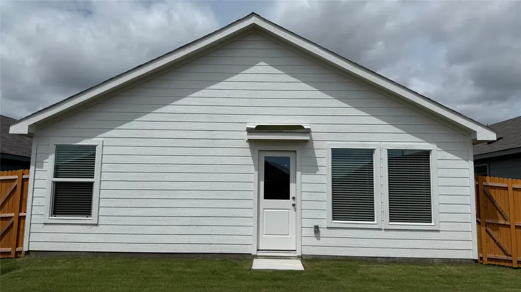 3911 Ontario Way Sherman TX 75090
