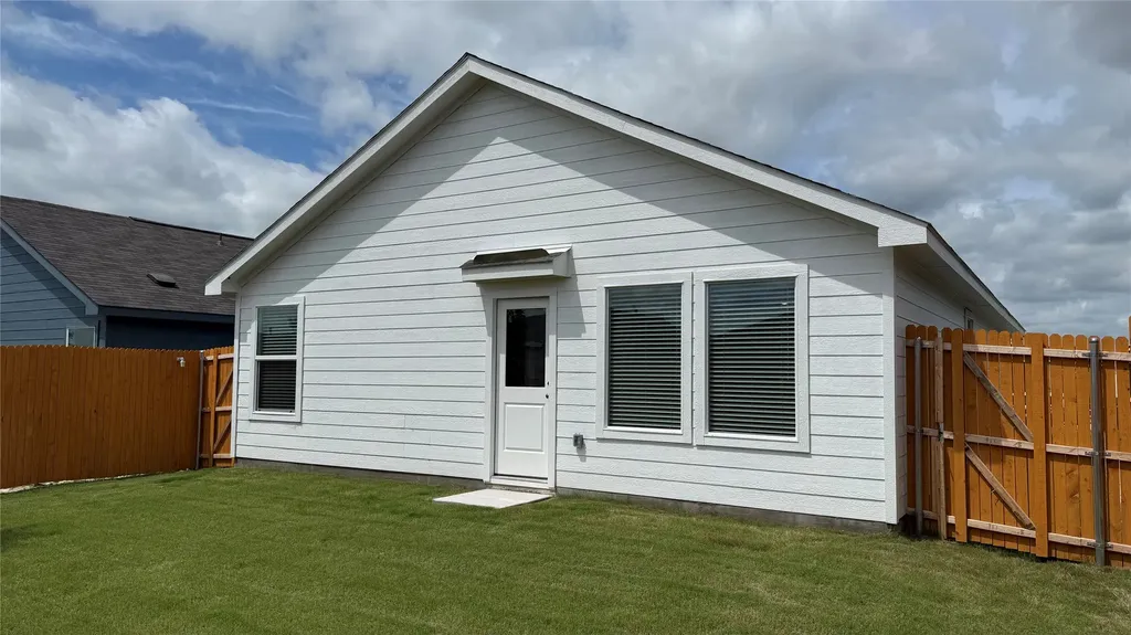 3911 Ontario Way Sherman TX 75090