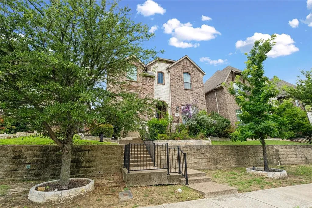 4921 Empire Way Irving TX 75038