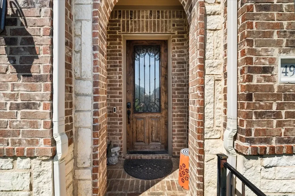 4921 Empire Way Irving TX 75038