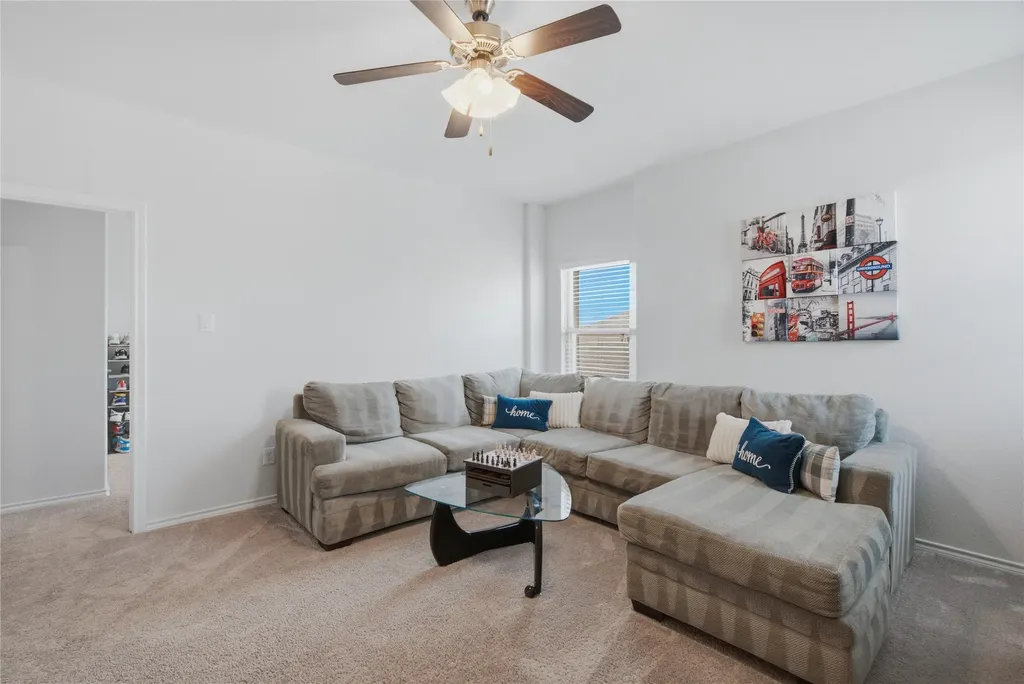 313 Sky Meadow Lane Denton TX 76210