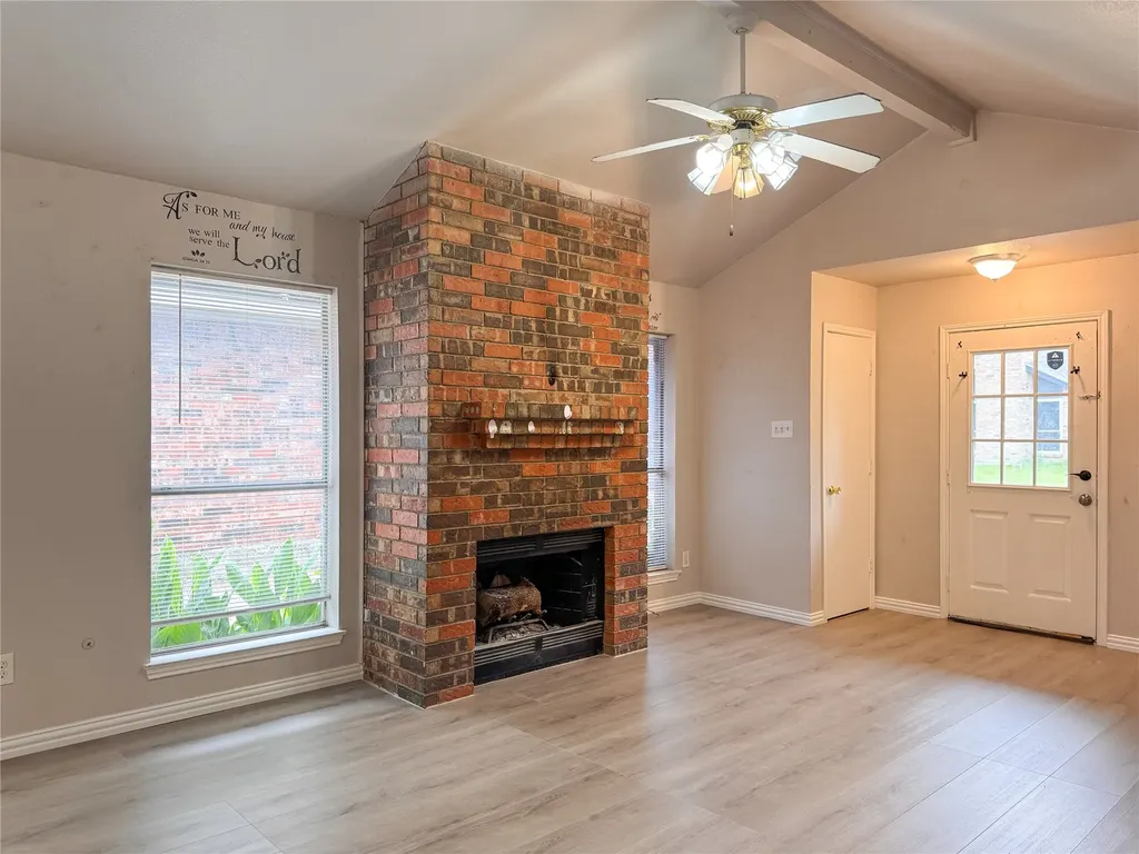 2327 Summer Place Drive Arlington TX 76014