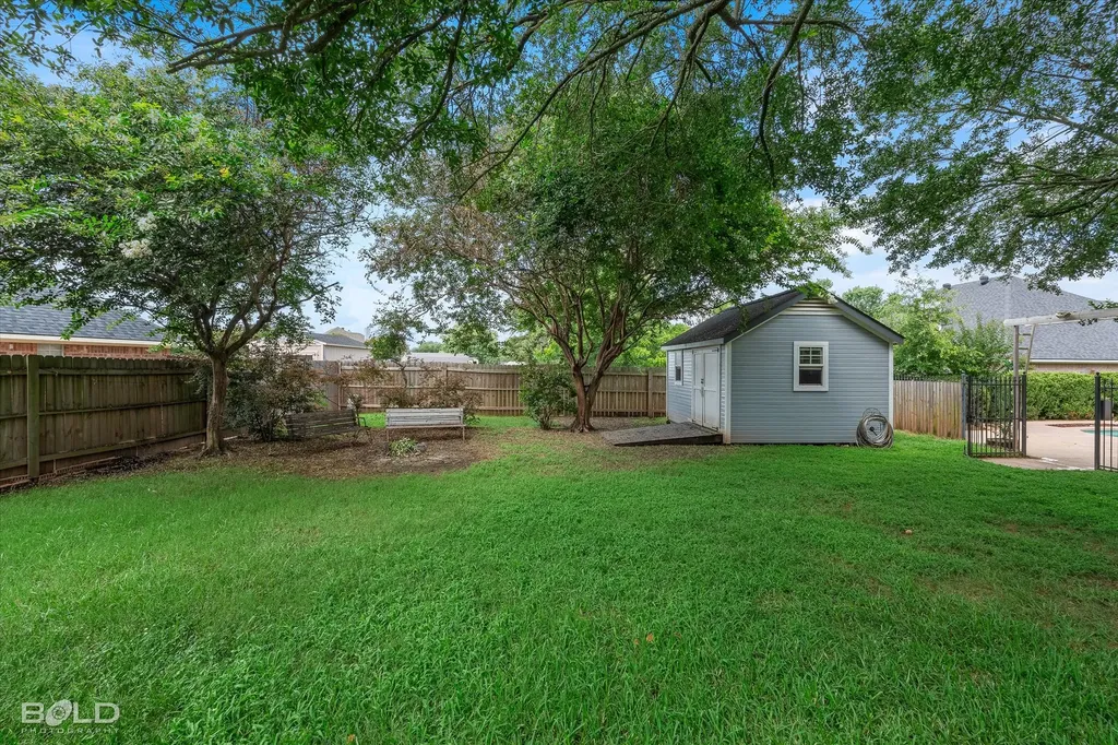 215 Crosscreek Drive Bossier City LA 71111